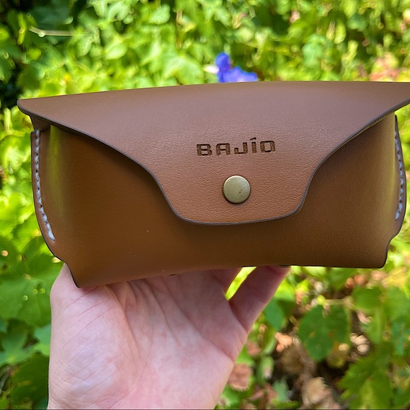 Worn once. They’re fantastic, but they are too big for my face. Mint condition - Picture 4 of 4